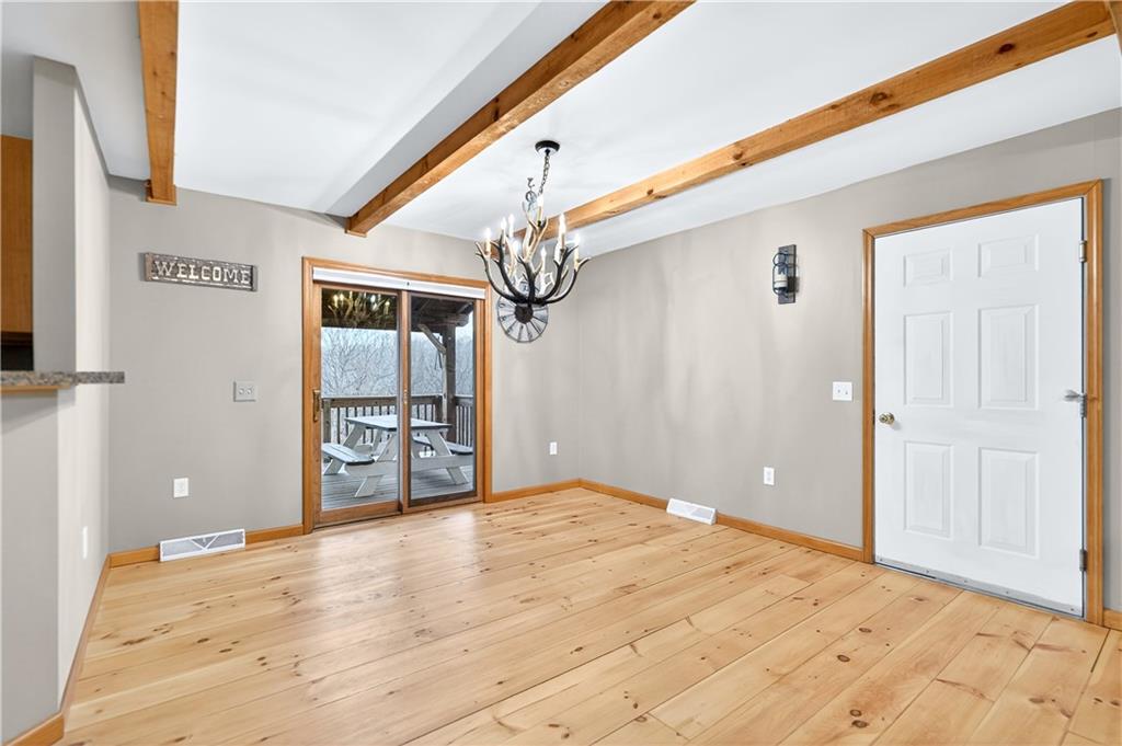 229 Tr780 Waynesburg, PA 15370 - Photo 10 of 50 Dining room