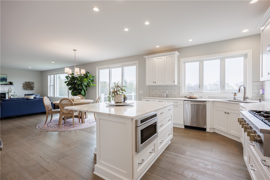 76 Coventry Ridge Pittsford, NY 14534 - Photo 4 of 47