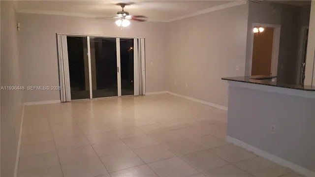 $2,900 | 2452 Centergate Drive, Unit 203, Miramar, FL 33025