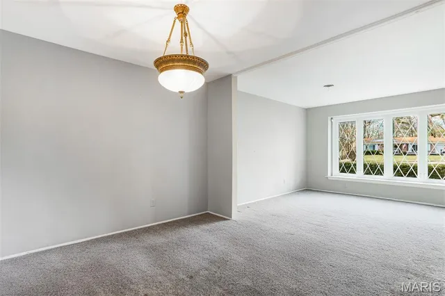 $339,000 | 109 Little Hill Court, Ballwin, MO 63011