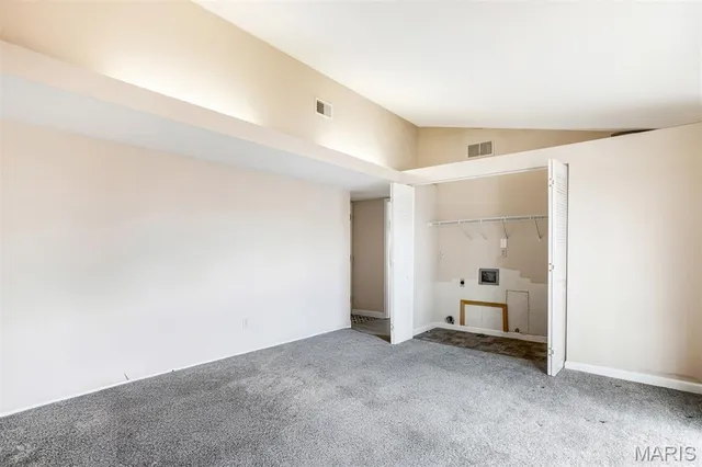 $339,000 | 109 Little Hill Court, Ballwin, MO 63011