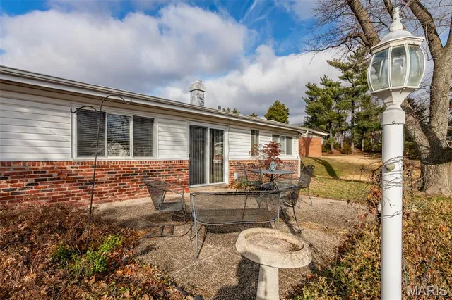 $339,000 | 109 Little Hill Court, Ballwin, MO 63011