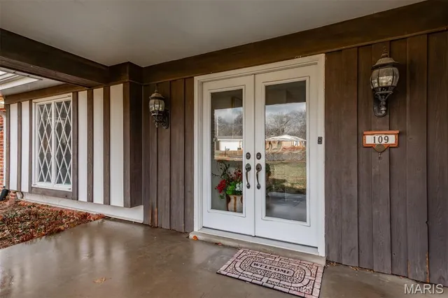 $339,000 | 109 Little Hill Court, Ballwin, MO 63011