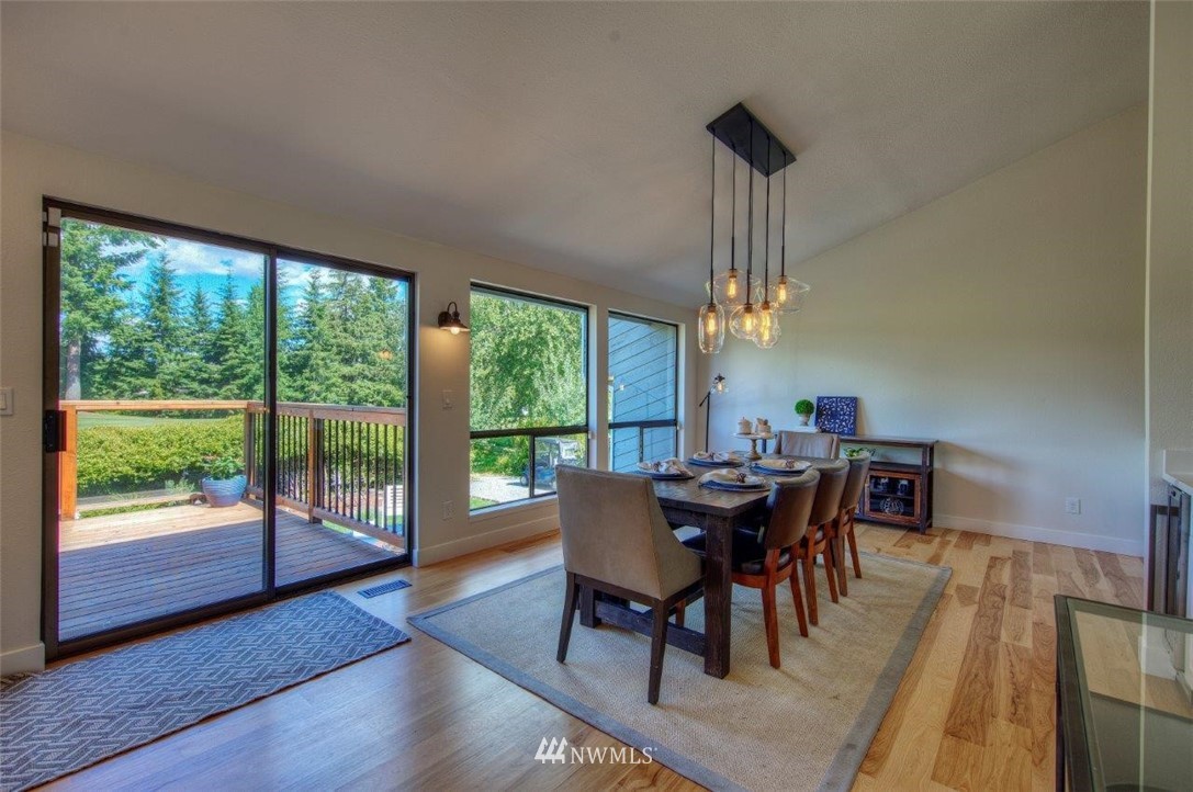 17521 155th Avenue Southeast Renton, WA 98058 - Photo 11 of 31 Gallery Image 11
