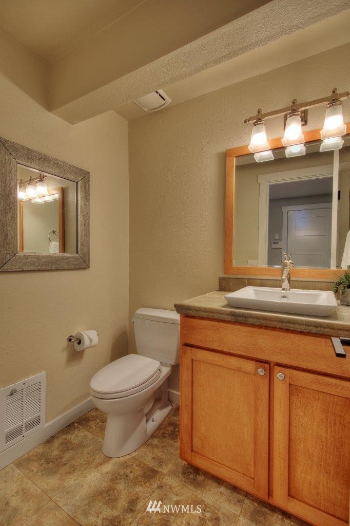 17521 155th Avenue Southeast Renton, WA 98058 - Photo 24 of 31 Gallery Image 24