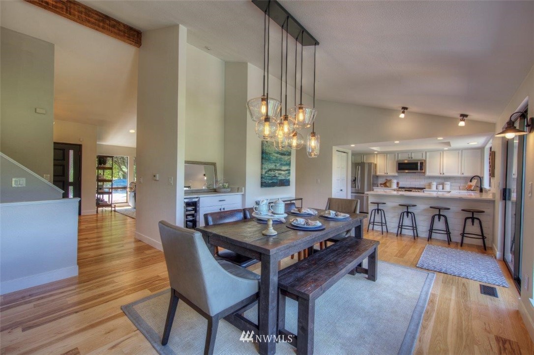 17521 155th Avenue Southeast Renton, WA 98058 - Photo 5 of 31 Gallery Image 5