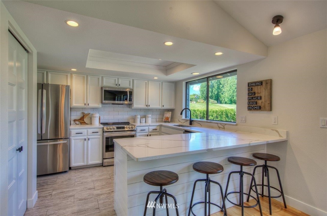 17521 155th Avenue Southeast Renton, WA 98058 - Photo 7 of 31 Gallery Image 7