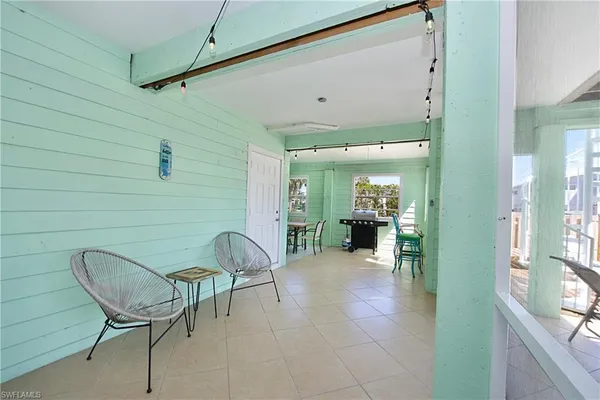 $1,399,000 | 104 Washington Avenue, Fort Myers Beach, FL 33931