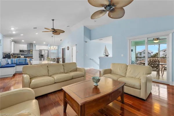 $1,399,000 | 104 Washington Avenue, Fort Myers Beach, FL 33931