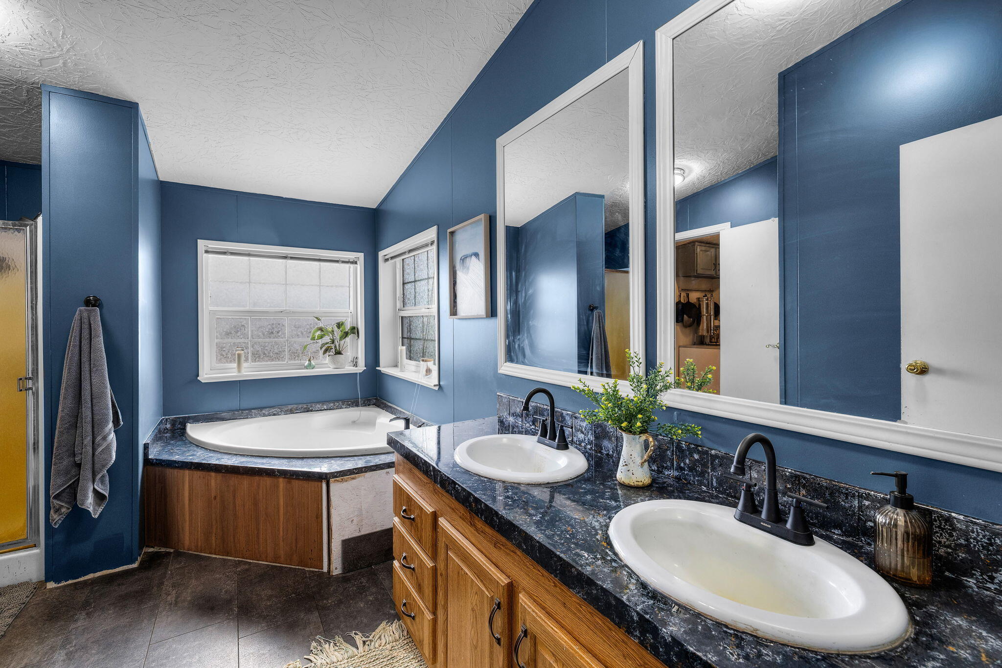 151772 Beal Road La Pine, OR 97739 - Photo 22 of 35 Master Bath