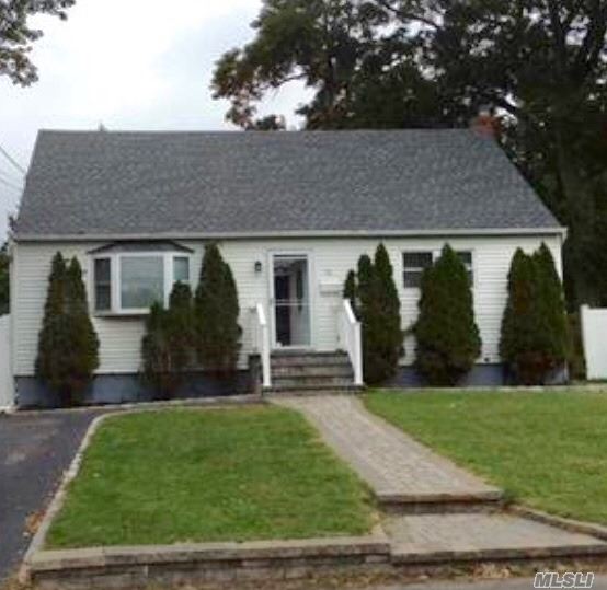 75 Tremont Road Lindenhurst, NY 11757 - Photo 1 of 1 Gallery Image 1