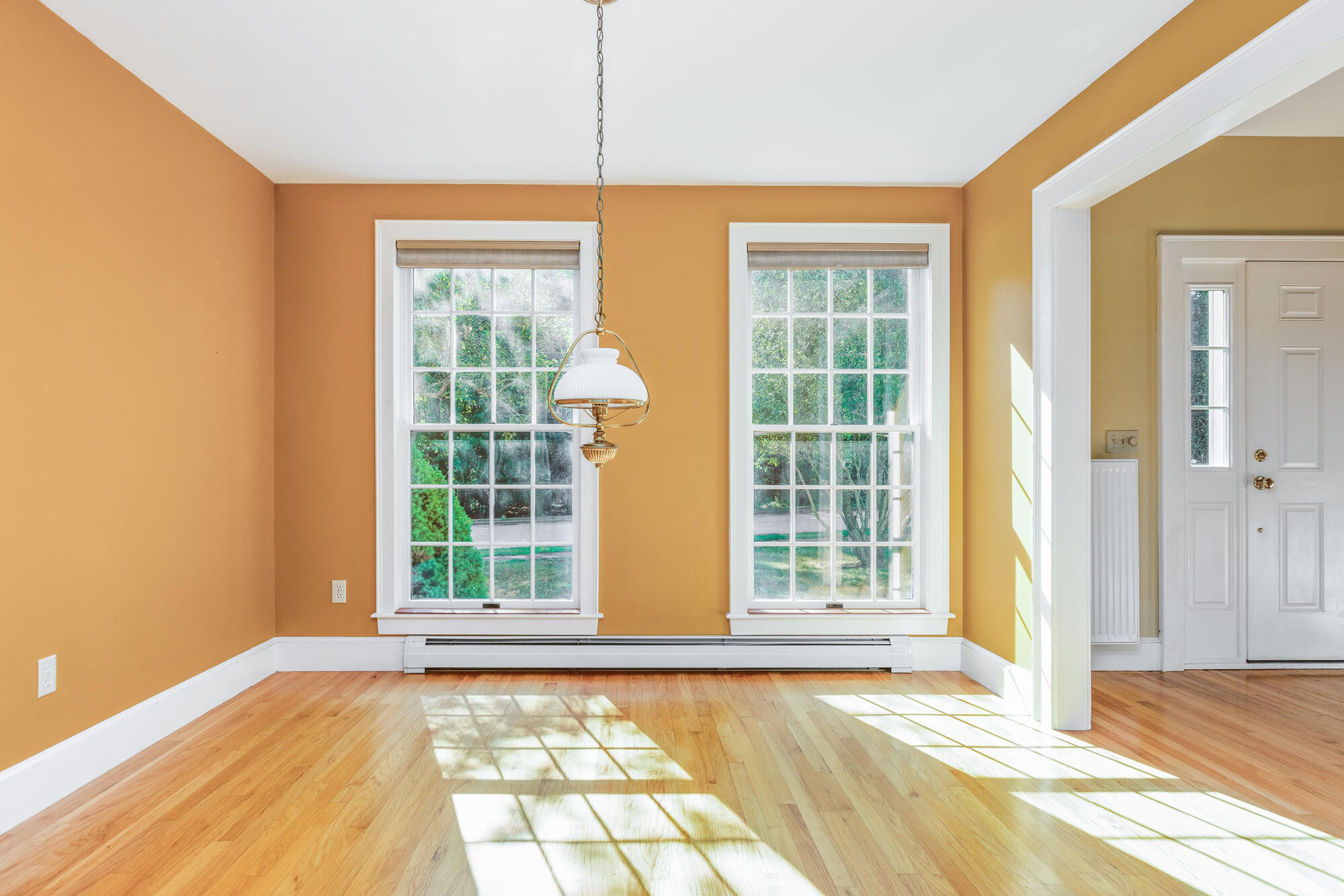 121 Pilgrim Road South Portland, ME 04106 - Photo 9 of 29 Dining