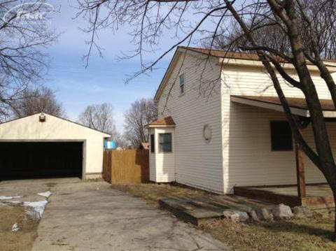 2235 Webber Avenue Burton, MI 48529 - Photo 3 of 15 20345193-2.JPG