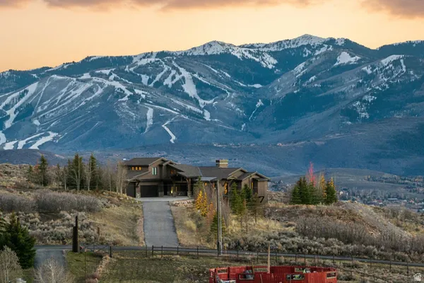 $5,500,000 | 8833 Highfield Road, Park City, UT 84098