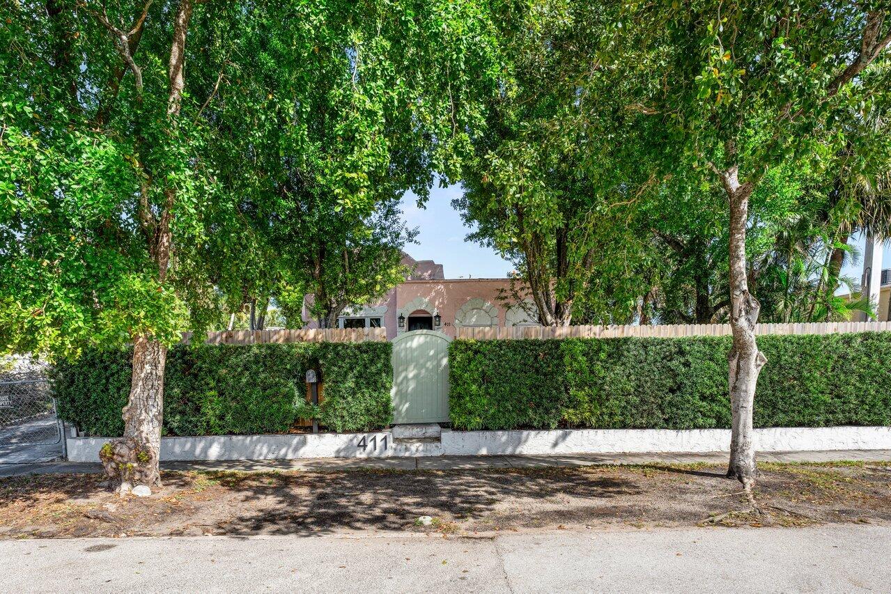 411 Valley Forge Road West Palm Beach, FL 33405 - Photo 19 of 23 001-411ValleyForgeRoad-WestPalmBeach-FL-