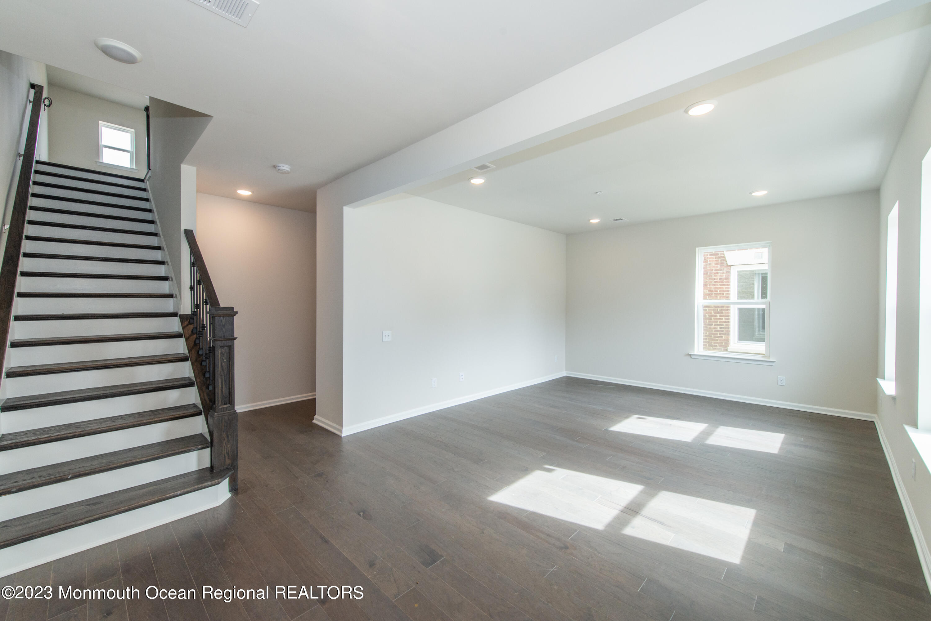 1 Sunset Road, Unit 5 Oceanport, NJ 07757 - Photo 6 of 7 Flex Room Foyer View