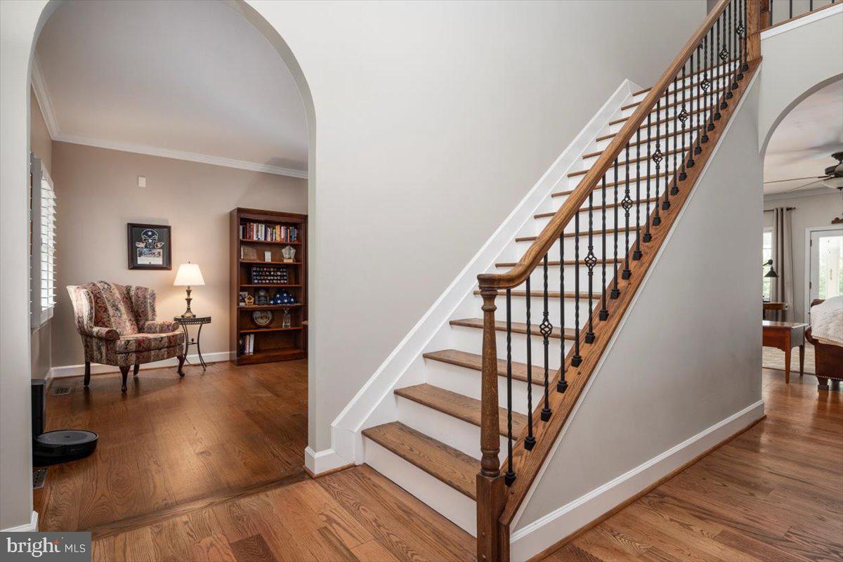 1545 Grays Ford Road Odenton, MD 21113 - Photo 17 of 46 Foyer