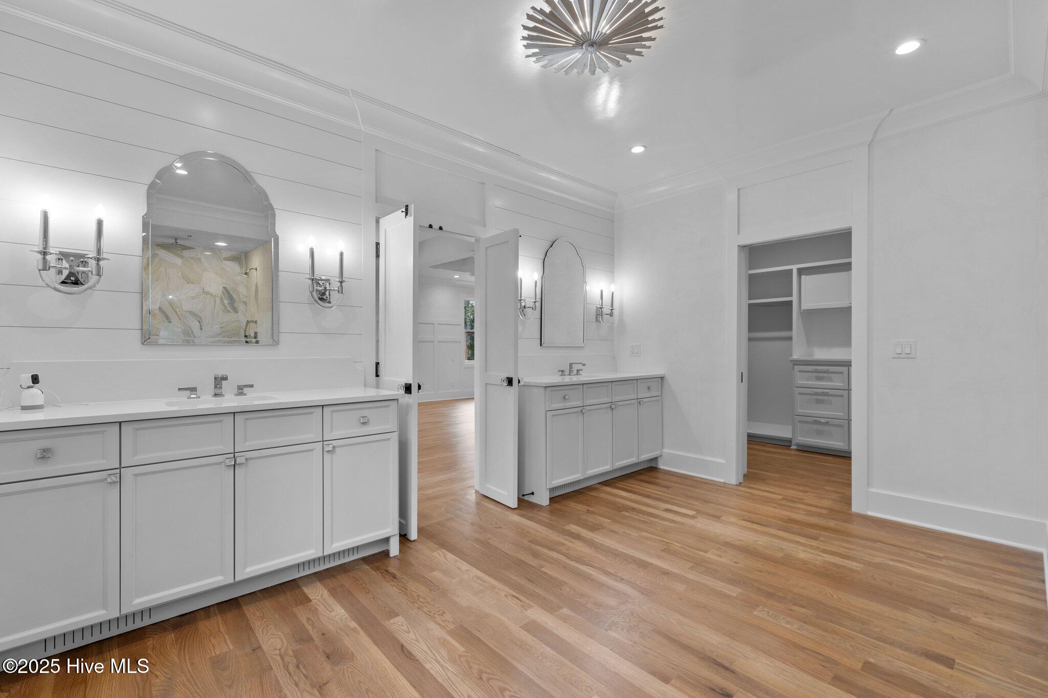 190 Linden Road Pinehurst, NC 28374 - Photo 26 of 51 Primary Suite