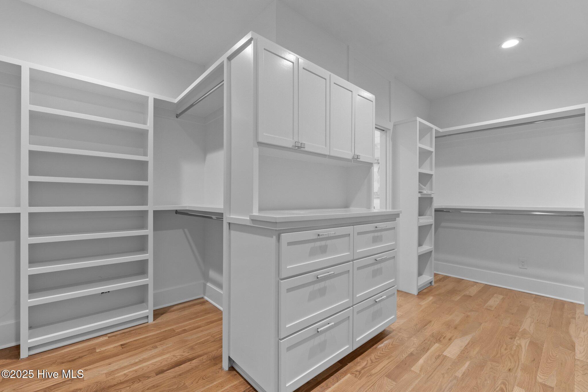 190 Linden Road Pinehurst, NC 28374 - Photo 28 of 51 Primary Suite