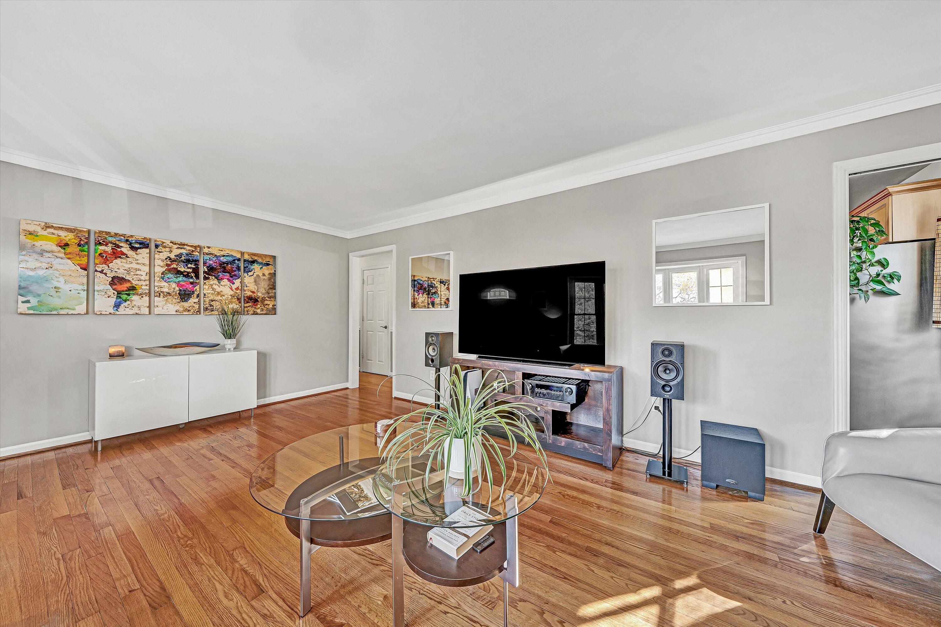 3536 Forester Road Southwest Roanoke, VA 24018 - Photo 4 of 26 a living room with furniture and a flat screen tv