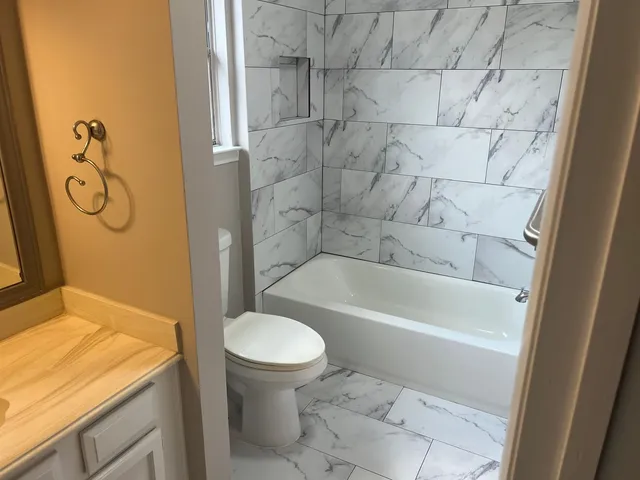 $2,200 | 7010 Santa Rita Drive, Houston, TX 77083