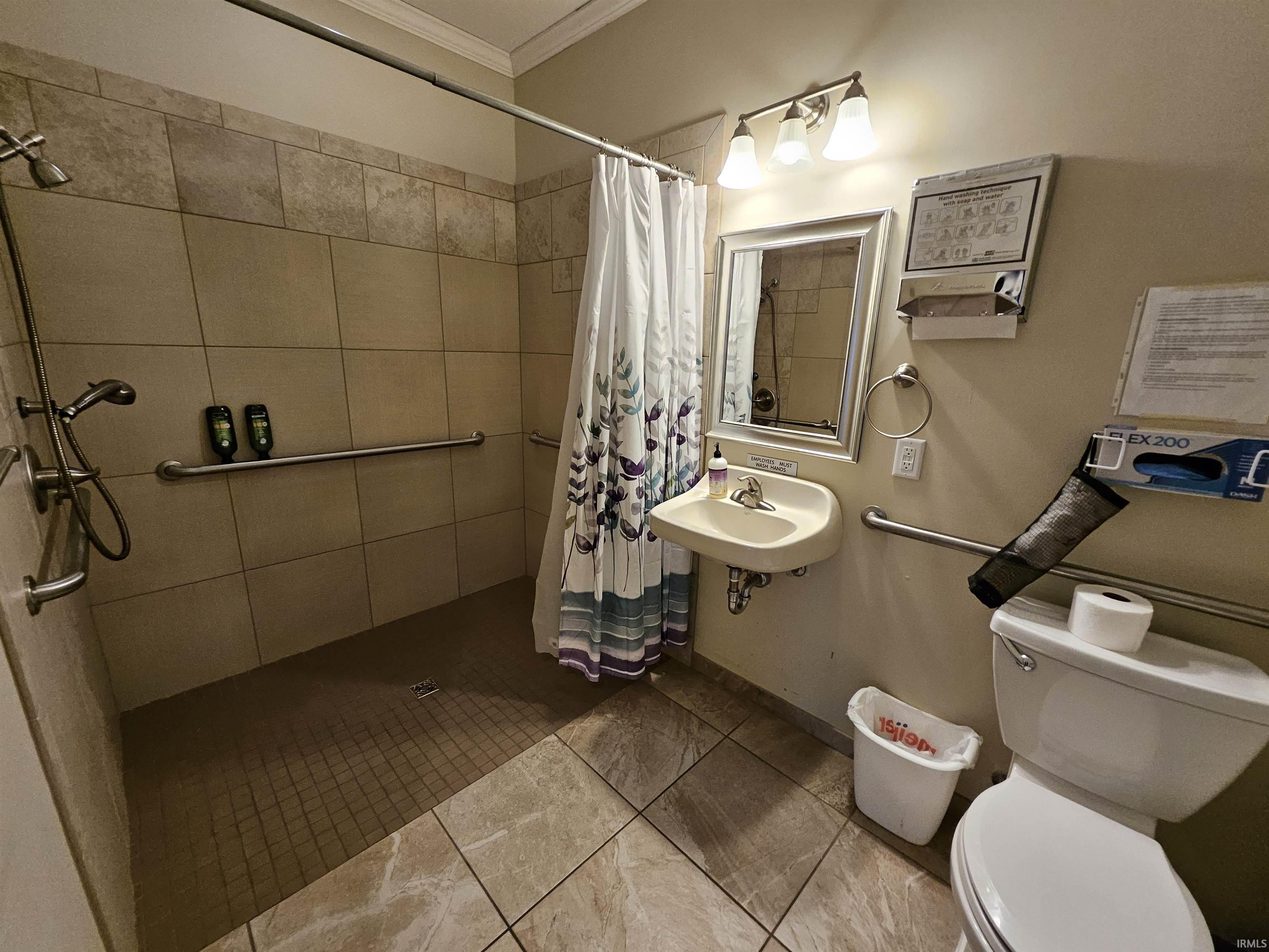 617 South Hadley Road Fort Wayne, IN 46804 - Photo 9 of 18