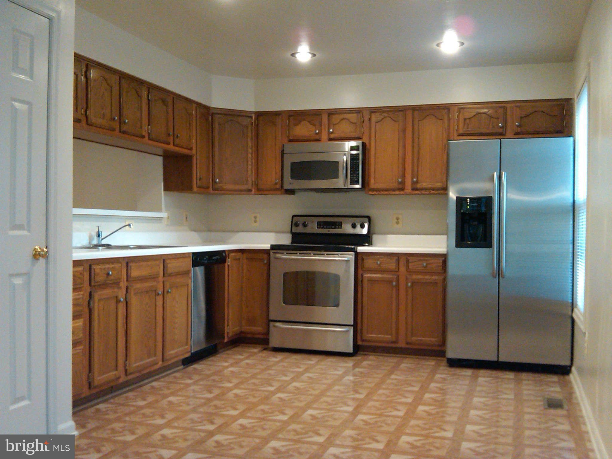 6515 Castine Lane Springfield, VA 22150 - Photo 4 of 18 Kitchen