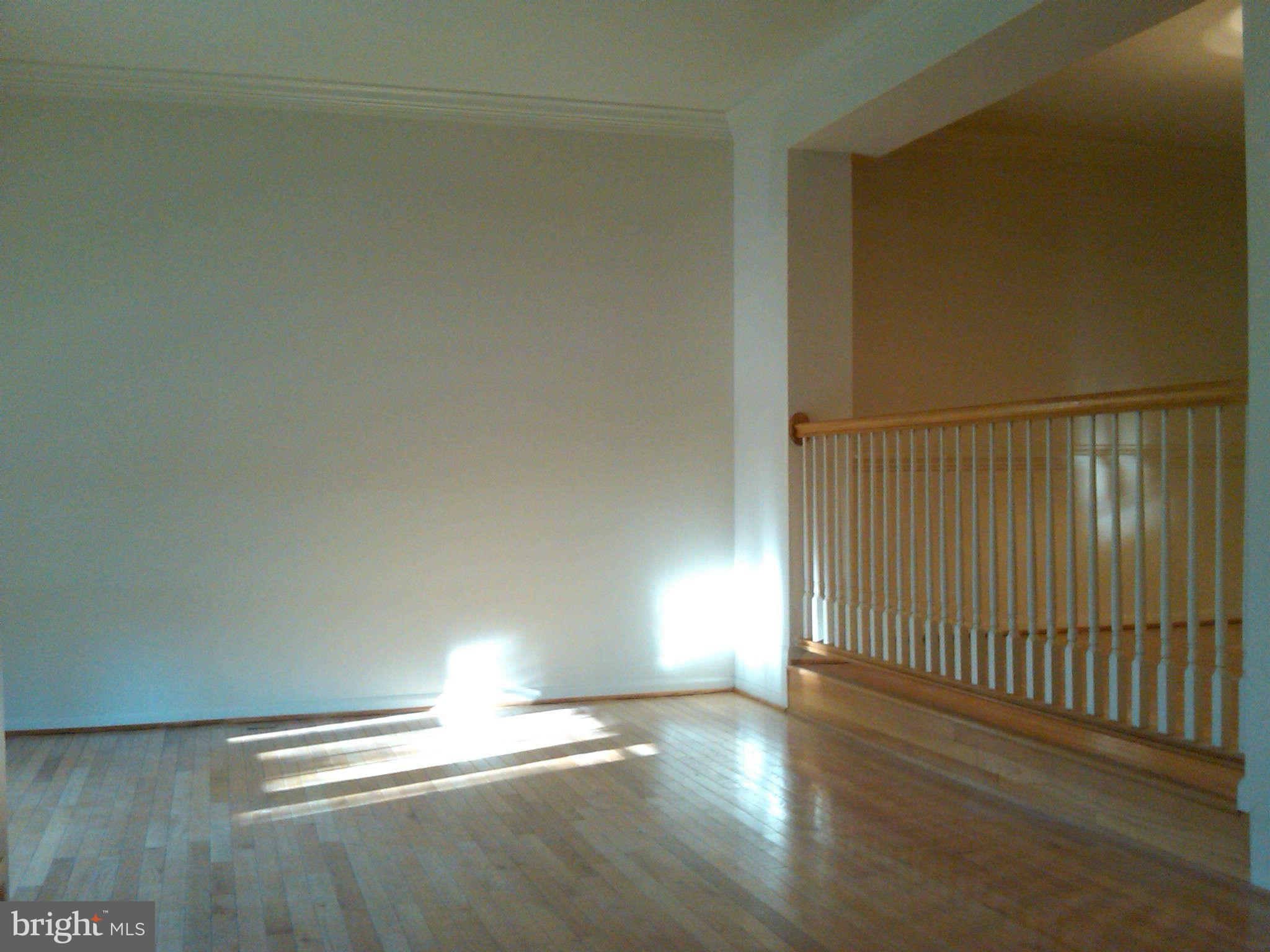 6515 Castine Lane Springfield, VA 22150 - Photo 9 of 18 Living Room