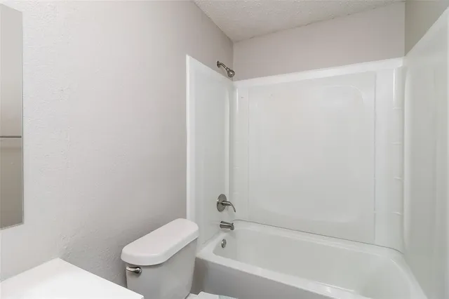 $2,690 | 305 Arbor Glen Drive, Fort Worth, TX 76140