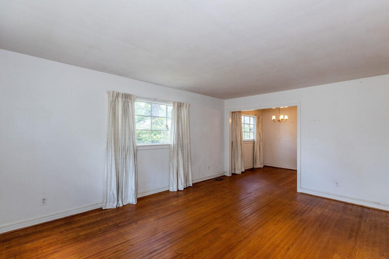 4104 Reavis Road Raleigh, NC 27606 - Photo 6 of 29 Photo 6