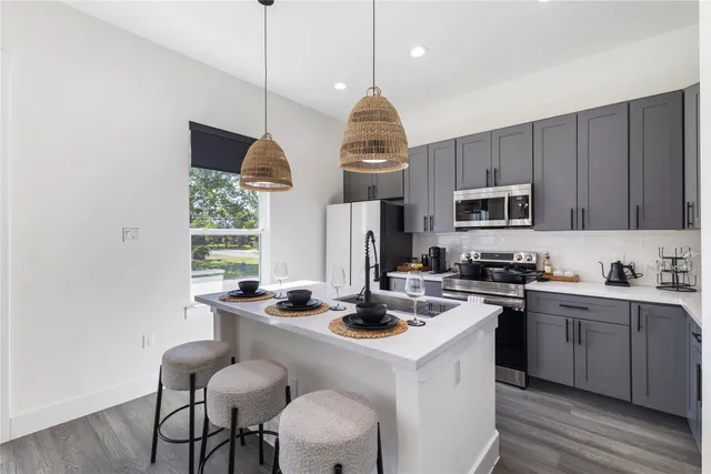 $2,700 | 4802 Angleton Street, Unit A, Houston, TX 77033