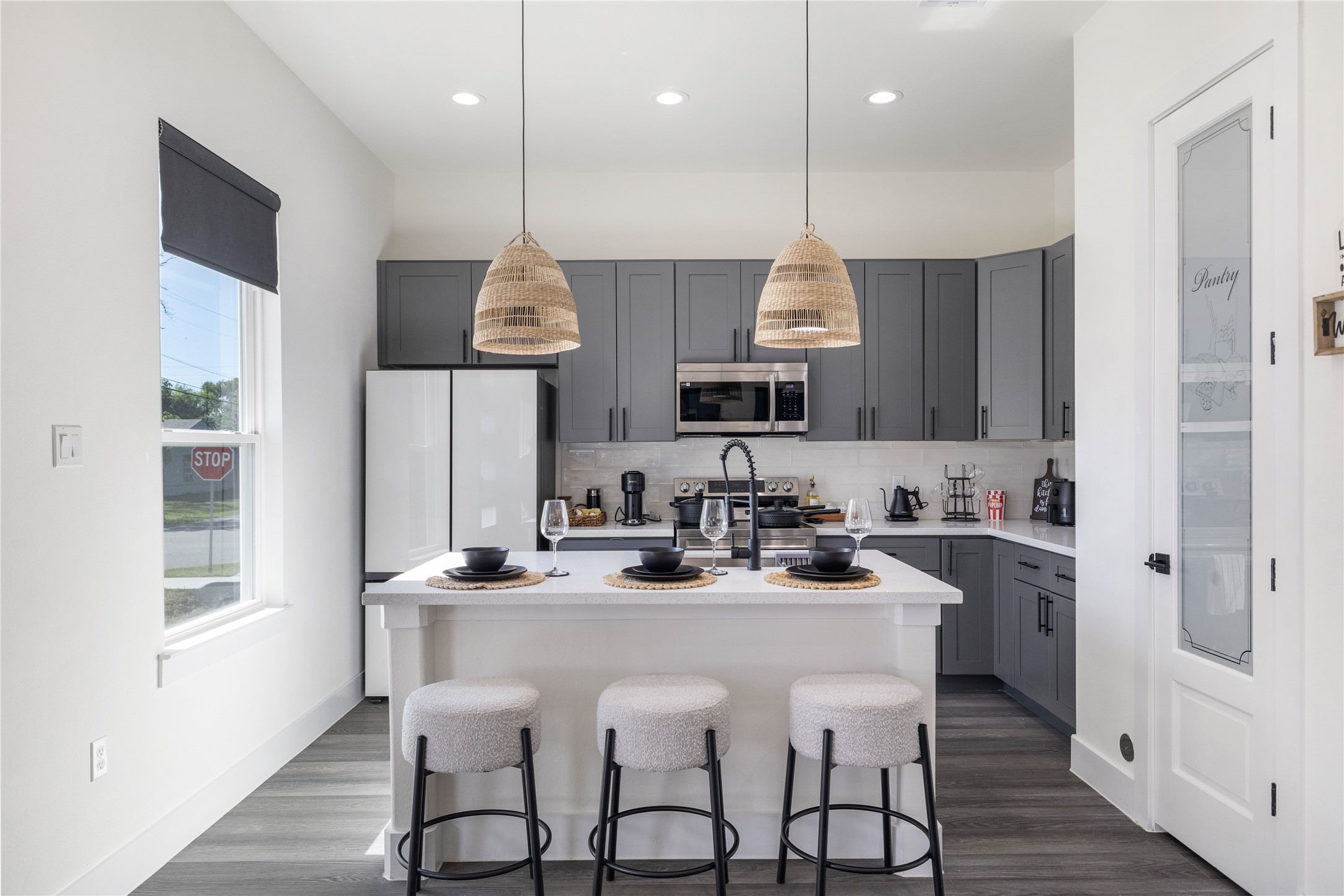 4802 Angleton Street, Unit A Houston, TX 77033 - Photo 10 of 49