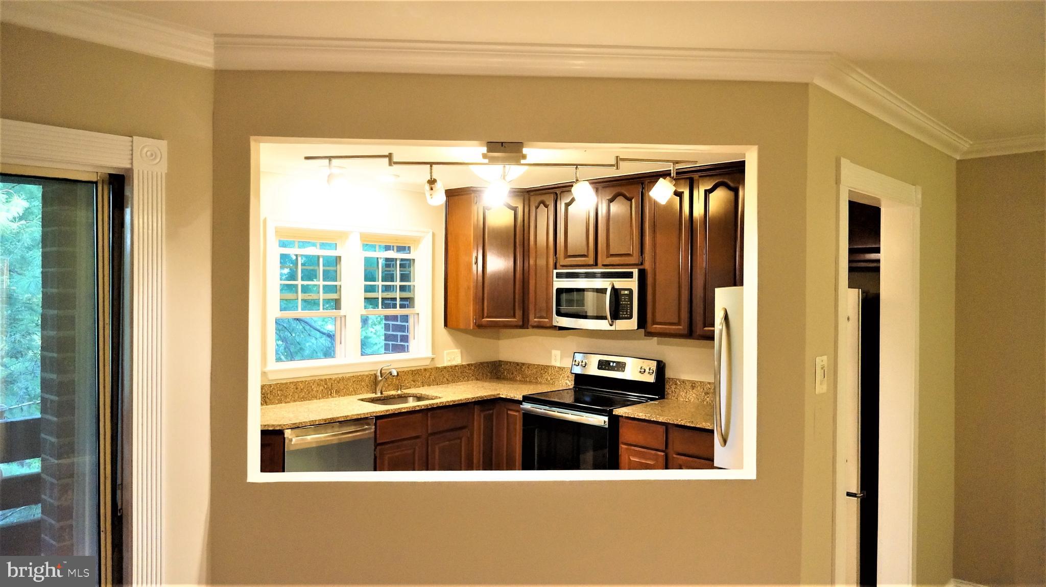 11174 Beaver Trail Court Reston, VA 20191 - Photo 14 of 43 Gallery Image 14