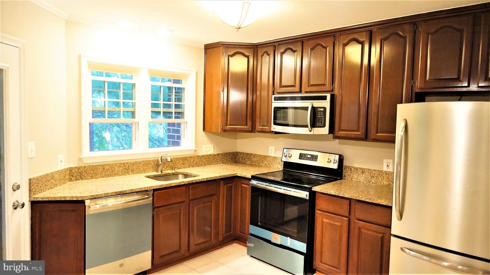 11174 Beaver Trail Court Reston, VA 20191 - Photo 21 of 43 Gallery Image 21