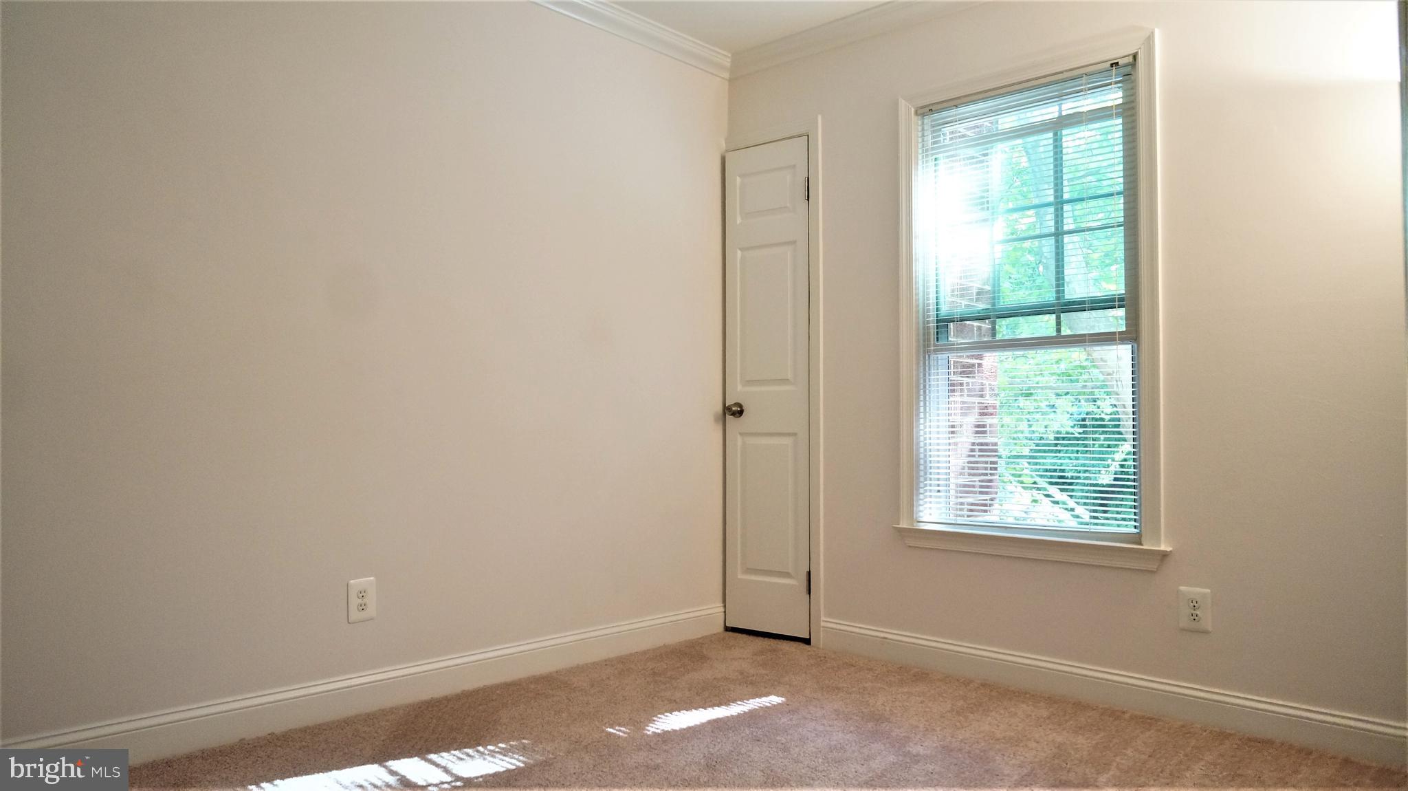 11174 Beaver Trail Court Reston, VA 20191 - Photo 27 of 43 Gallery Image 27