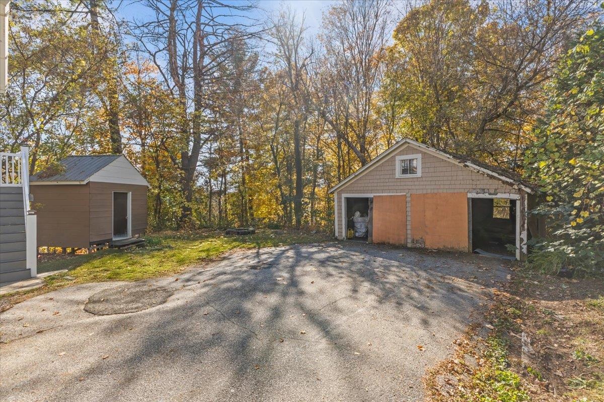 97 Perrin Street Barre, VT 05641 - Photo 5 of 40