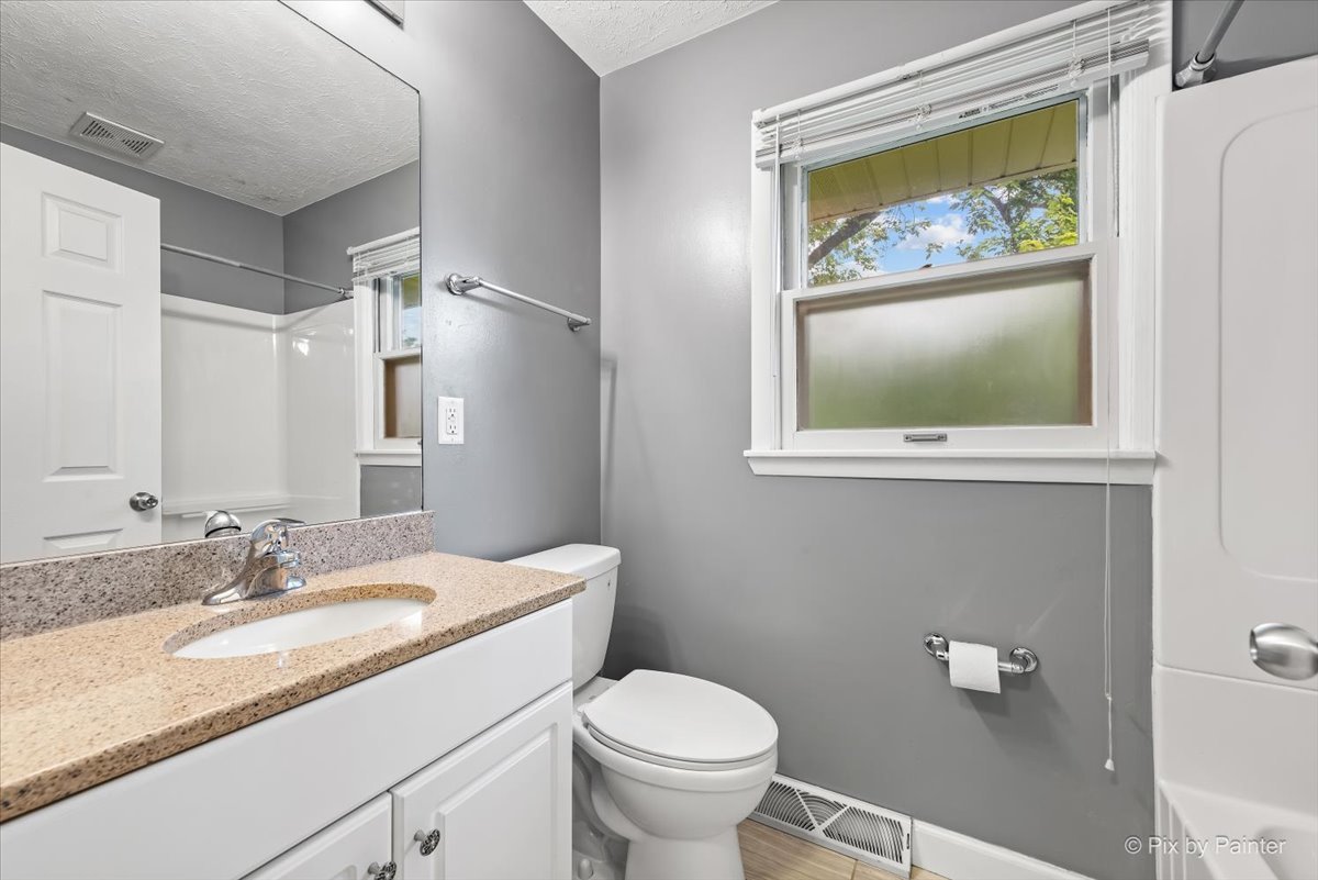 210 Simpson Street Geneva, IL 60134 - Photo 17 of 34 Gallery Image 17