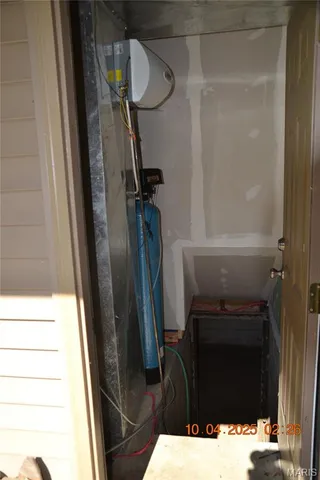 $215,000 | 7678 Burgess Ford Road, Cedar Hill, MO 63016