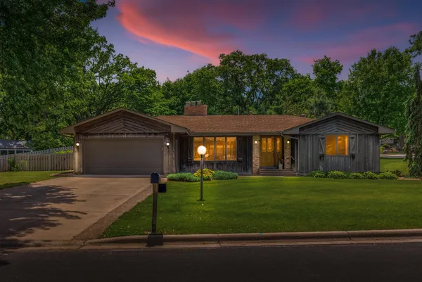 $419,000 | 217 Arbor Lane, Burnsville, MN 55337