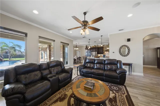 $725,000 | 5425 Kitty Hawk Drive, Corpus Christi, TX 78414