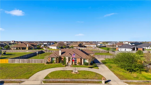 $725,000 | 5425 Kitty Hawk Drive, Corpus Christi, TX 78414
