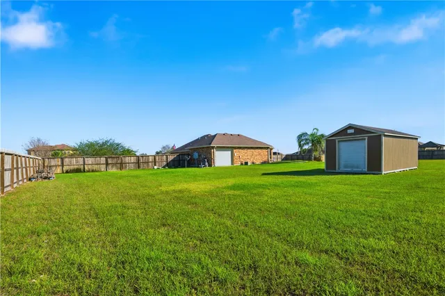 $725,000 | 5425 Kitty Hawk Drive, Corpus Christi, TX 78414