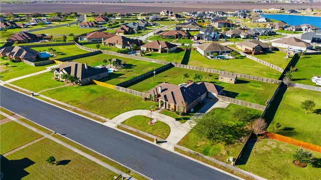 $725,000 | 5425 Kitty Hawk Drive, Corpus Christi, TX 78414