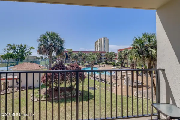 $265,000 | 2046 Beach Boulevard, Unit D204, Biloxi, MS 39531
