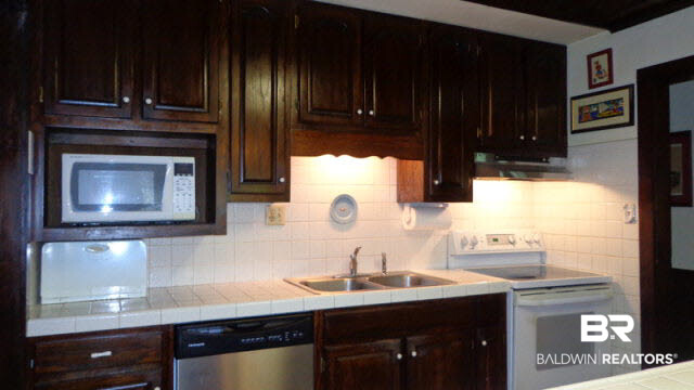11230 Getchell Drive Theodore, AL 36582 - Photo 15 of 24