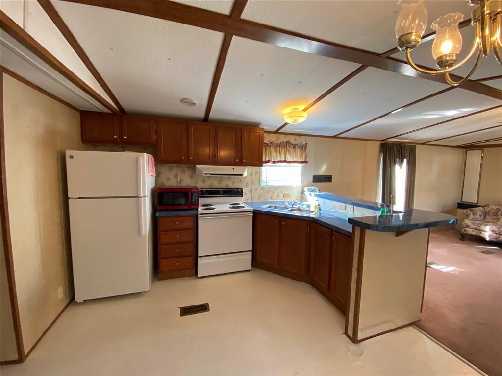 225 Budapest Road Dilliner, PA 15327 - Photo 12 of 25