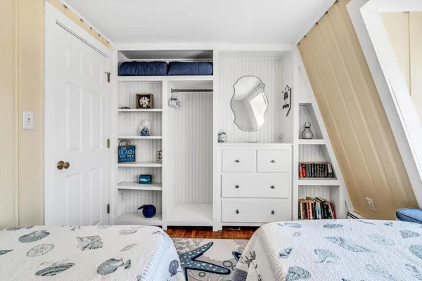 $3,500,000 | 80 Oak Street, Dennis Port, MA 02639