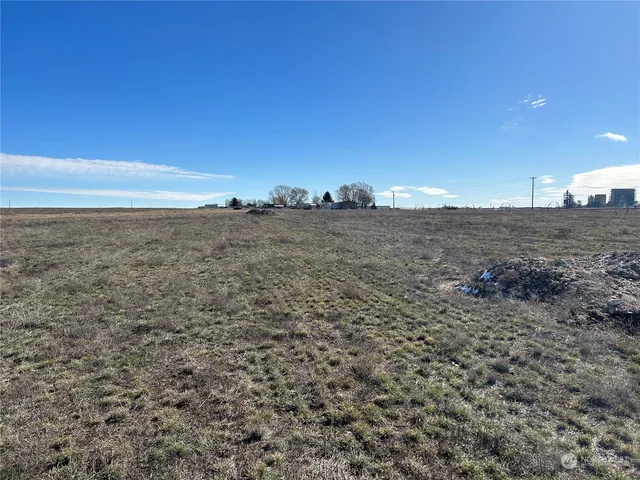 $120,000 | 1 Road 4 Northeast, Moses Lake, WA 98837
