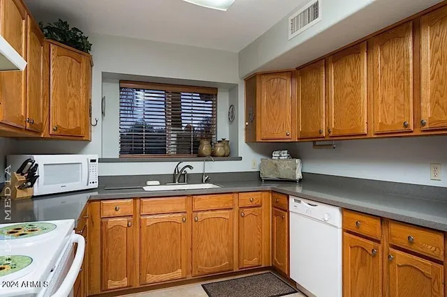 $7,000 | 926 West San Mateo Court, Gilbert, AZ 85233