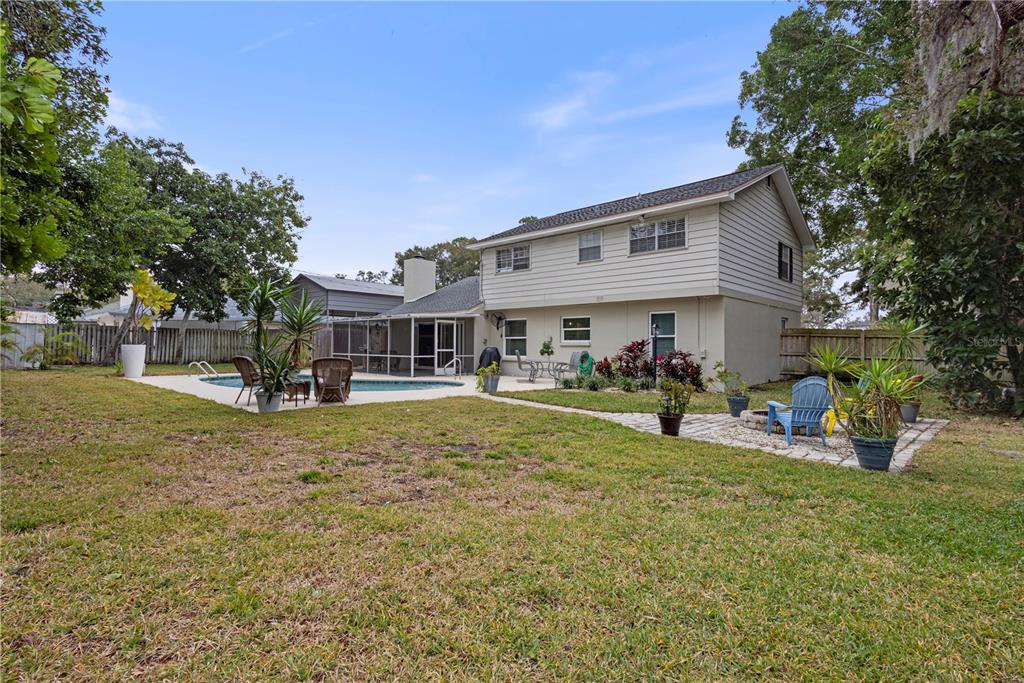 1437 Glenview Road Palm Harbor, FL 34683 - Photo 8 of 69